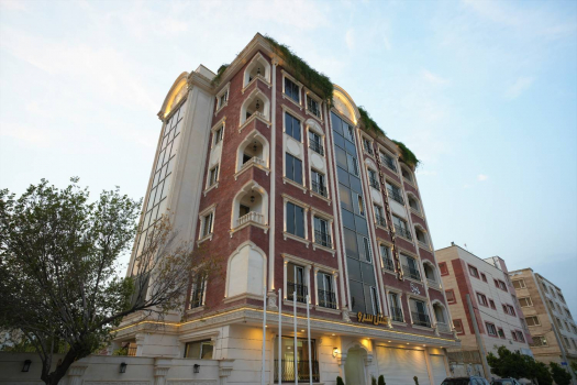 هتل سرو آزاد شیراز نمای بیرونی