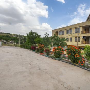 هتل آپارتمان دلنشین کرمانشاه نمای بیرونی