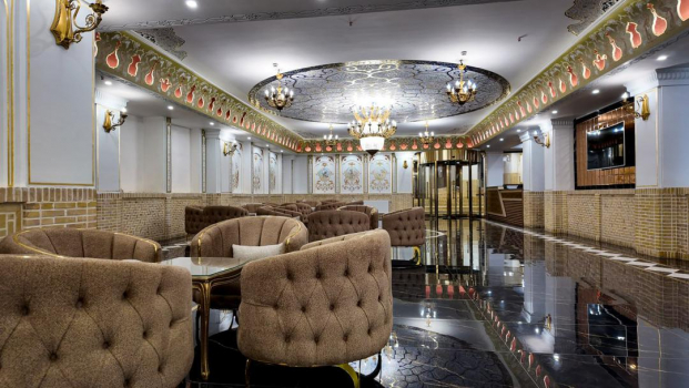 اقامتگاه سنتی پرشیا کاشان لابی