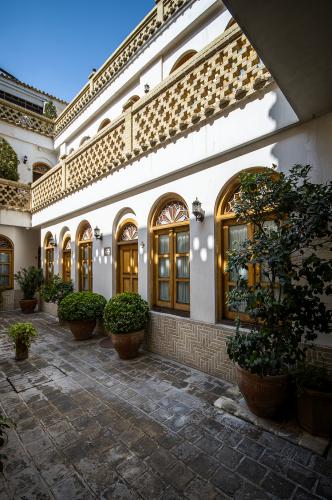 اقامتگاه سنتی قصر منشی اصفهان فضای داخلی اقامتگاه