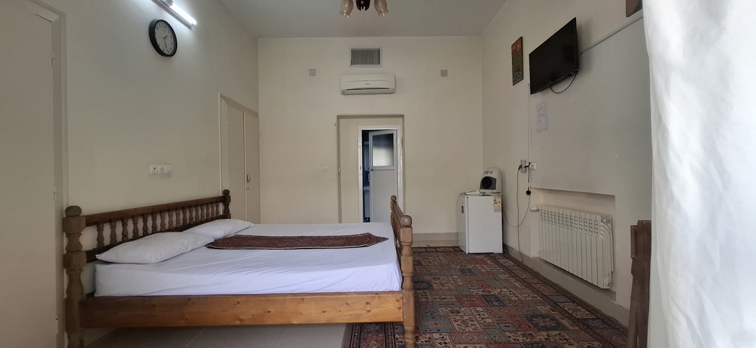 مهمانسرا بنیاد یزد اتاق دو تخته دابل