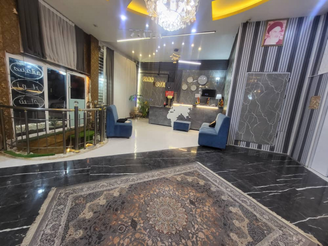 مهمانسرا پارس کهن قم لابی