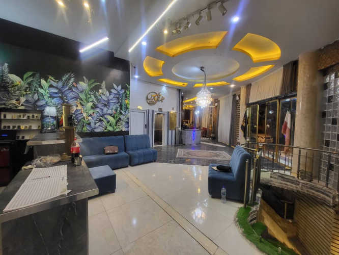 مهمانسرا پارس کهن قم لابی