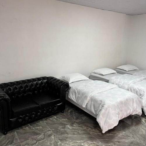 هتل خان صبوری رشت فضای داخلی اتاق‌ها