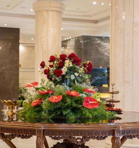 هتل مدائن مشهد لابی