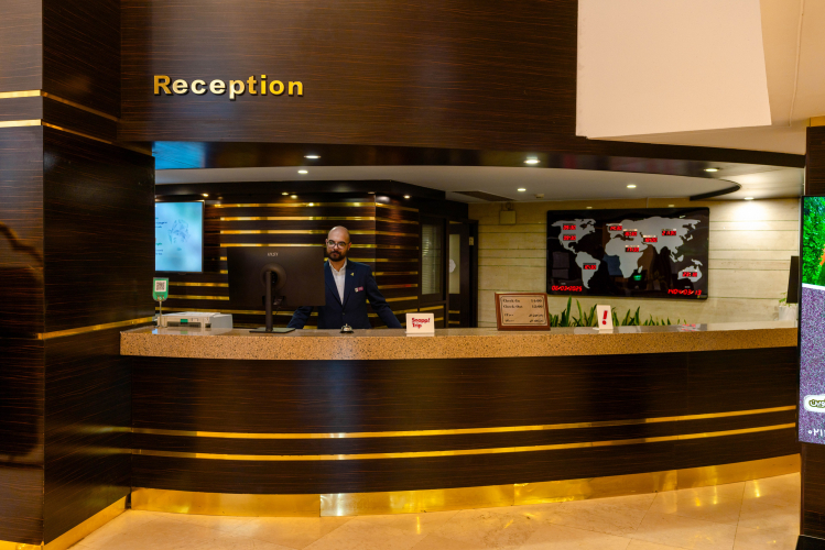 هتل پارسیان اوین تهران پذیرش