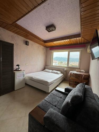 هتل آپارتمان اسکان رامسر فضای داخلی اتاق‌ها