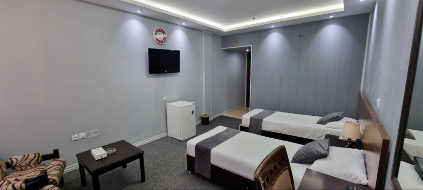 هتل صدرا شیراز اتاق دو تخته تویین معمولی هتل صدرا شیراز اتاق دو تخته تویین معمولی