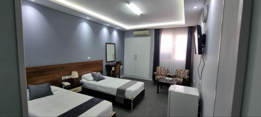 هتل صدرا شیراز اتاق دو تخته تویین معمولی هتل صدرا شیراز اتاق دو تخته تویین معمولی