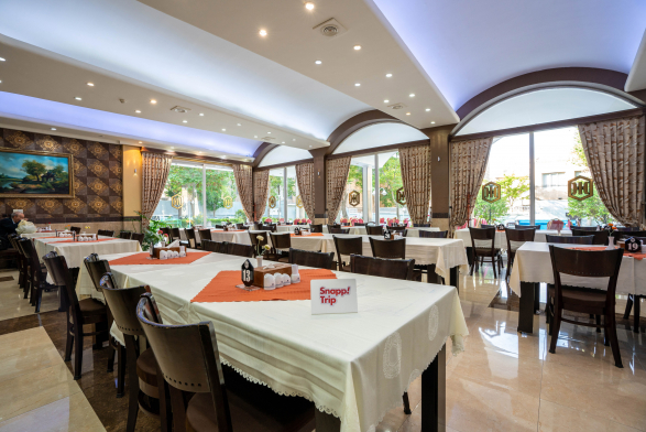 رستوران هتل بین المللی تبریز رستوران هتل بین المللی تبریز