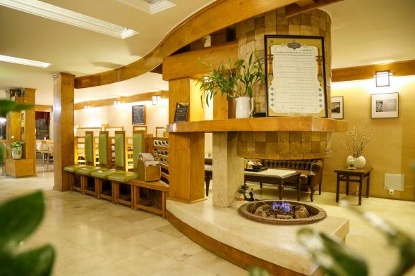 هتل آپارتمان پرهام مشهد لابی