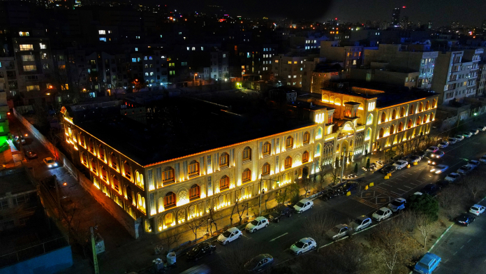 هتل گران میراث رشیدیه تهران نمای بیرونی
