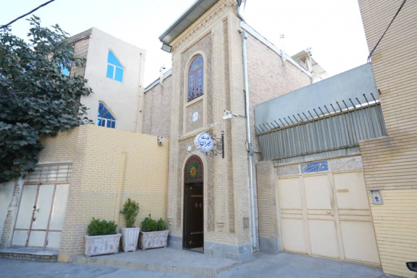 اقامتگاه سنتی جیران کرمانشاه نمای بیرونی