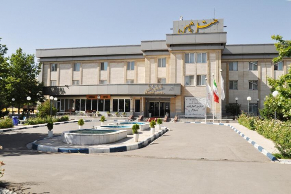 هتل ثامن 1 مشهد نمای بیرونی