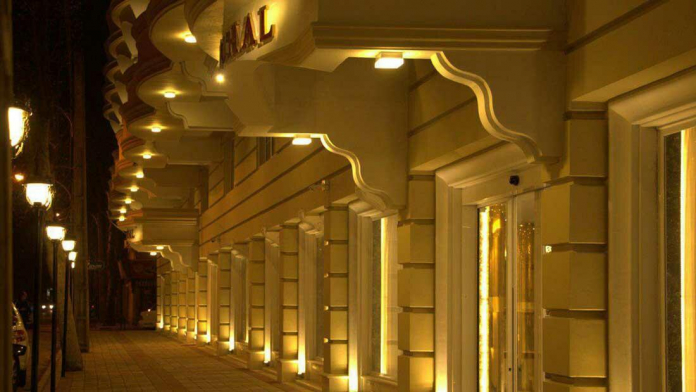 هتل پامچال رشت نمای بیرونی 2