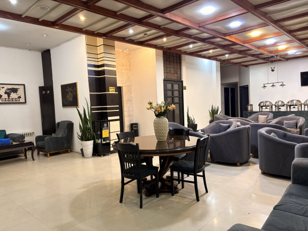 هتل آپارتمان تچر شیراز نمای لابی