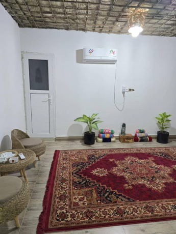 اقامتگاه بوم‌گردی عارف قشم فضای داخلی اتاق‌ها